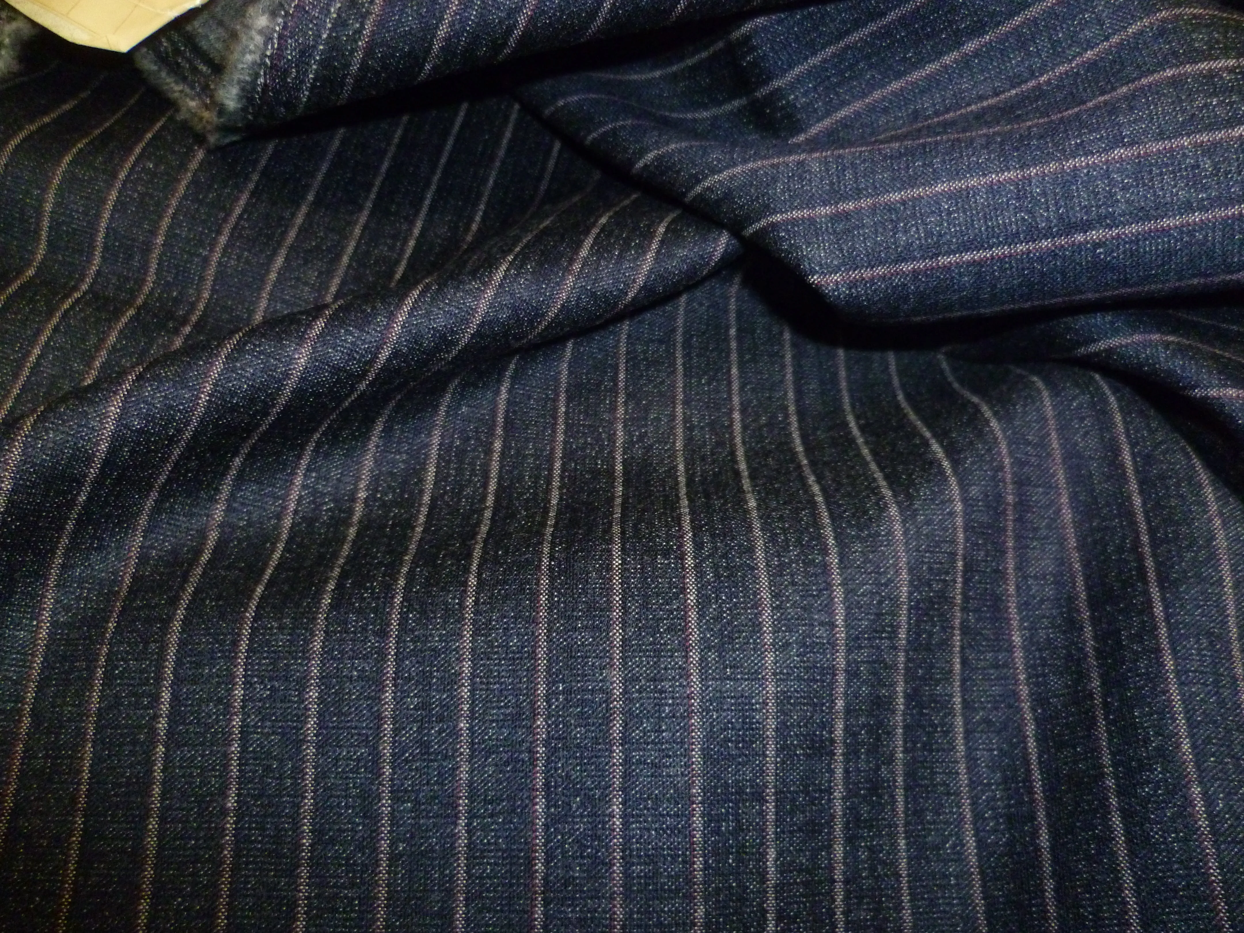 100 % Wool Worsted  ( NEW  )
