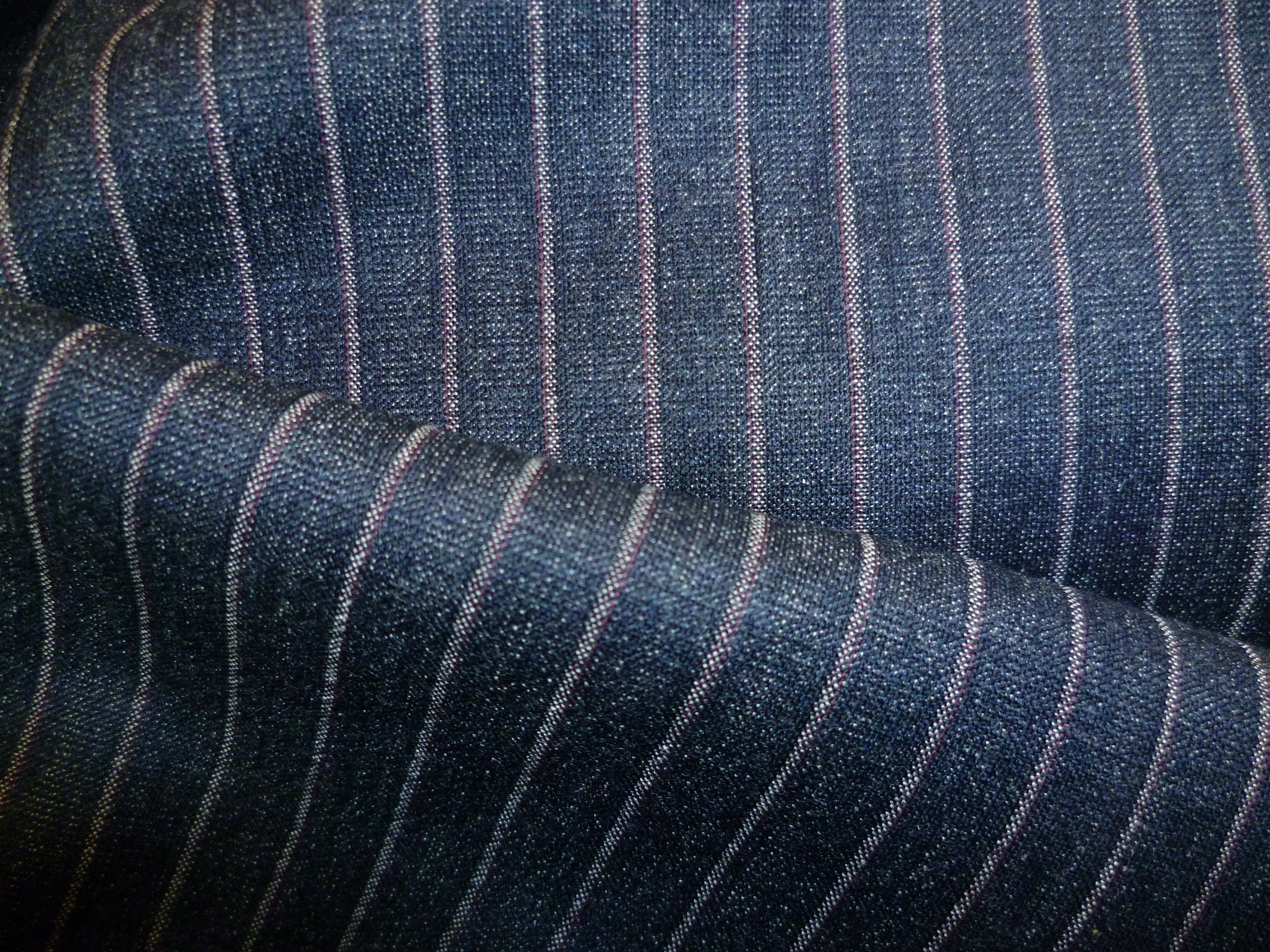 100 % Wool Worsted  ( NEW  )