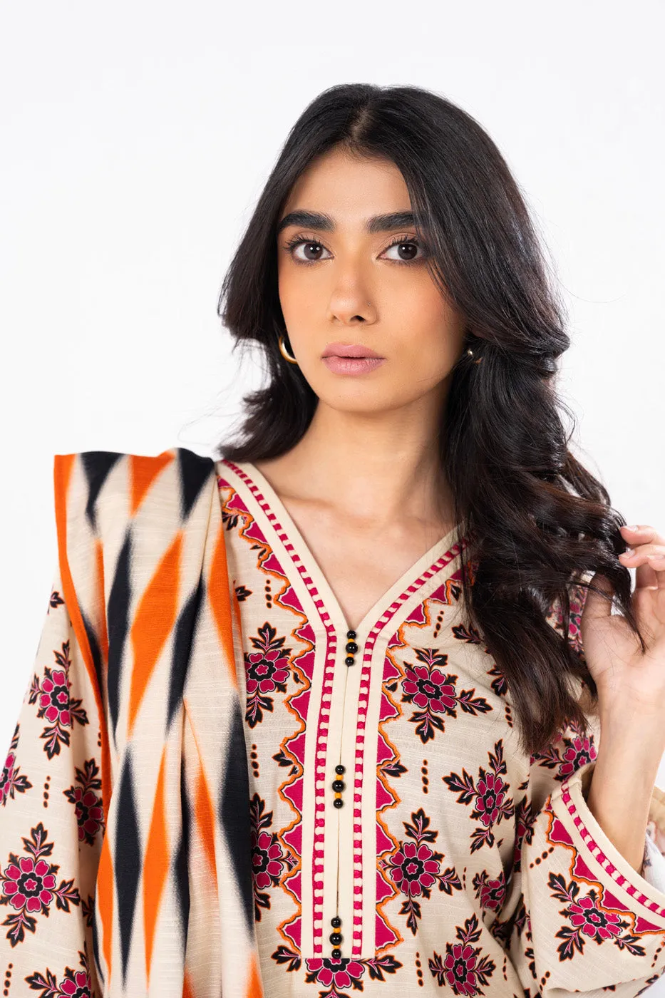 2 Pc Printed Khaddar Shirt With Khaddar Dupatta