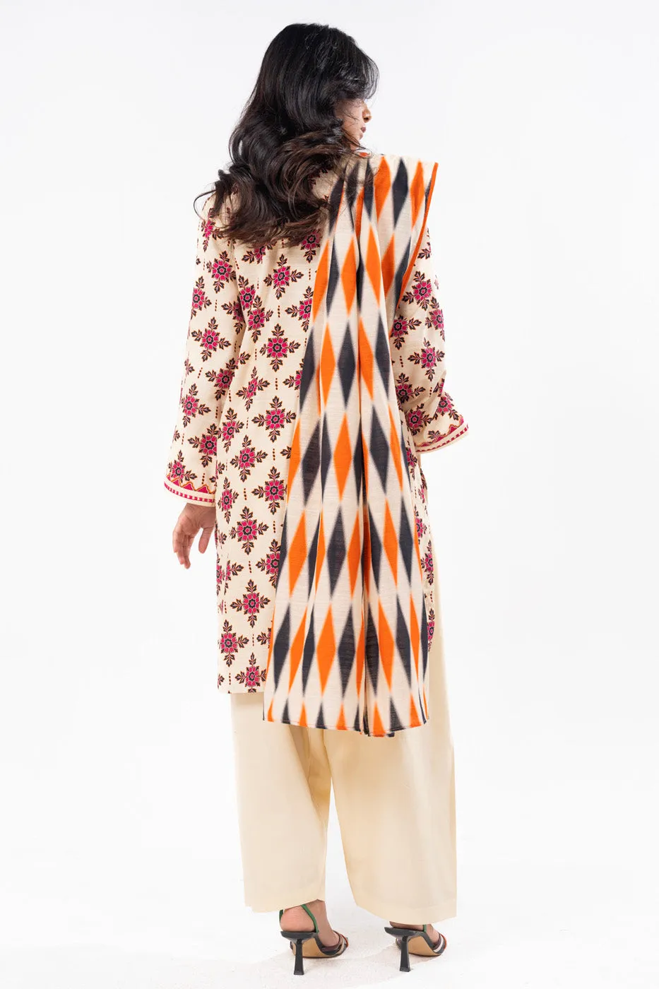 2 Pc Printed Khaddar Shirt With Khaddar Dupatta