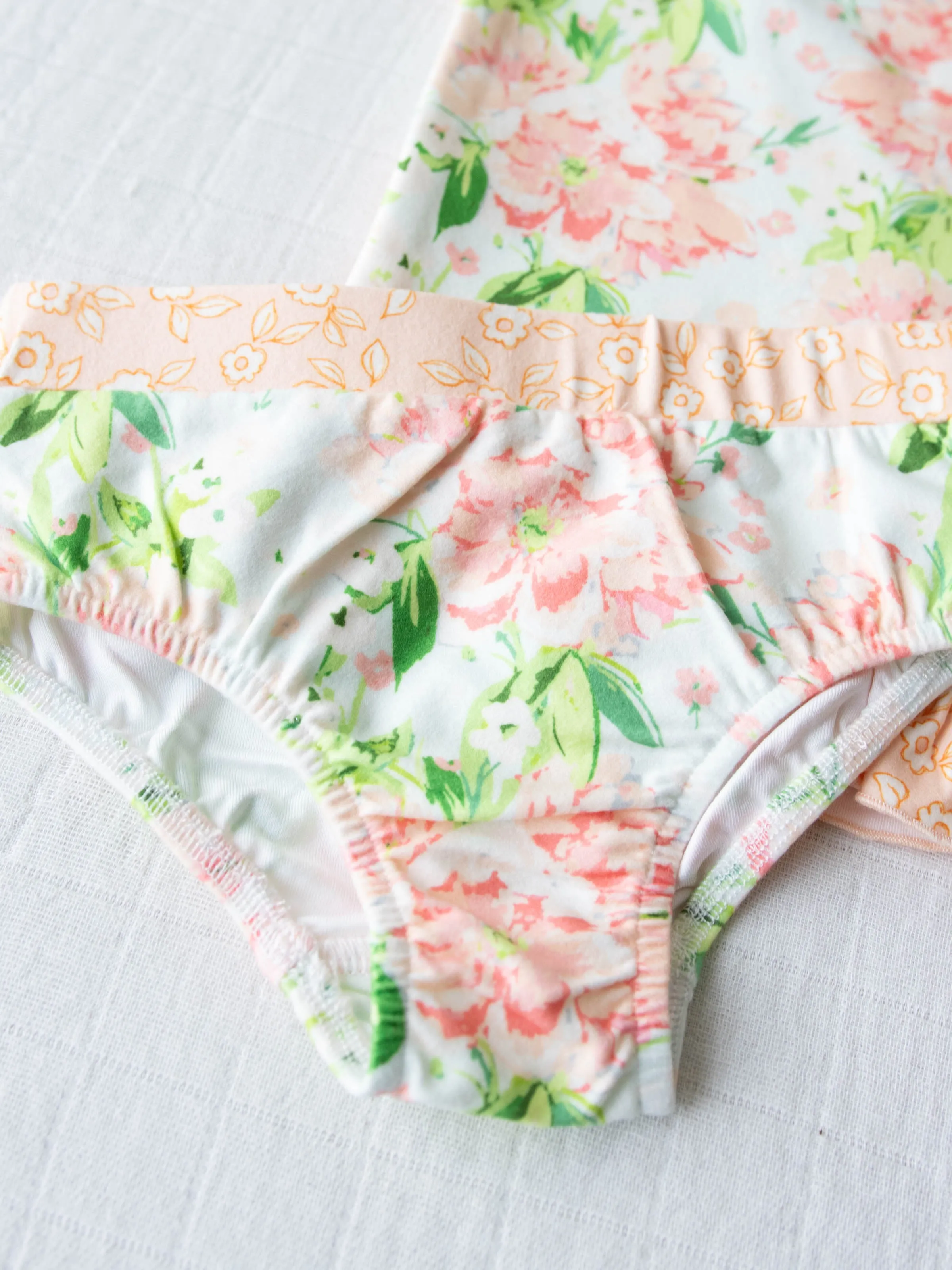 Cami Essential Set – Coral Peonies