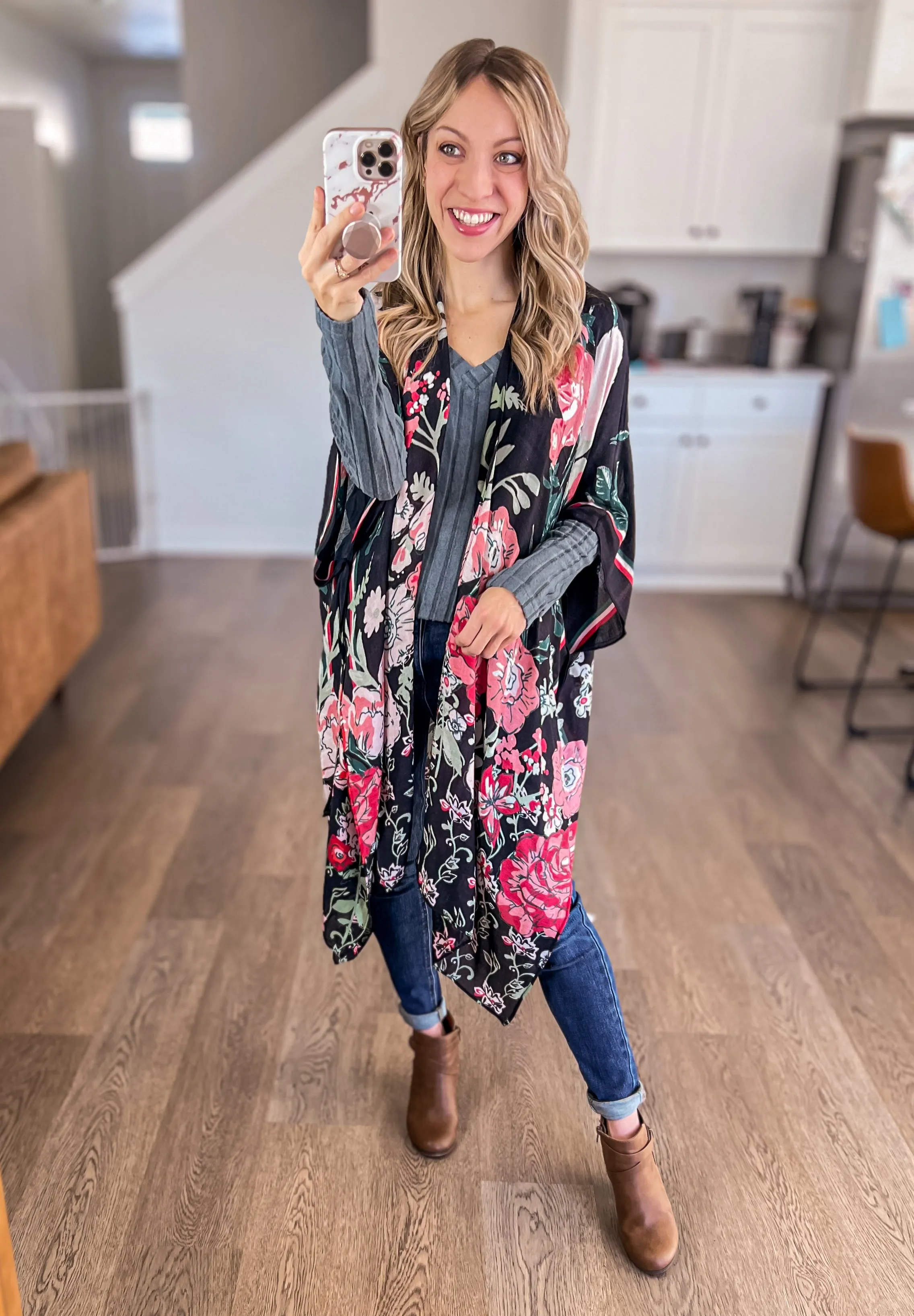 Tara V-Neck Long Sleeve